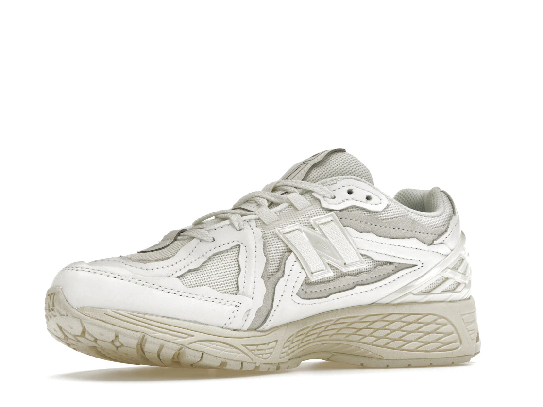 Vue 16 de New Balance 1906D Protection Pack White