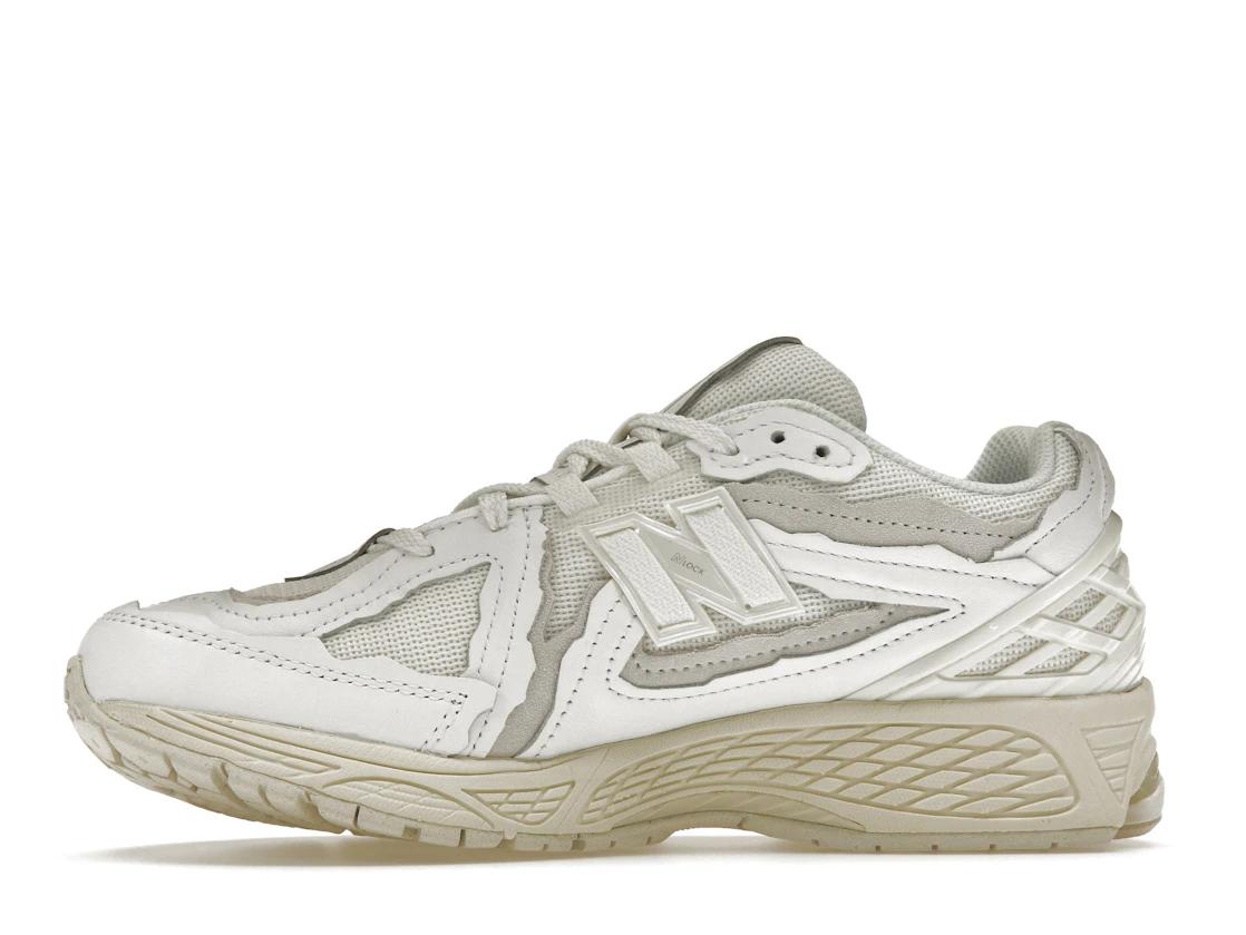 Vue 18 de New Balance 1906D Protection Pack White