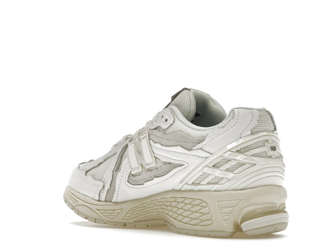 Vue 24 de New Balance 1906D Protection Pack White