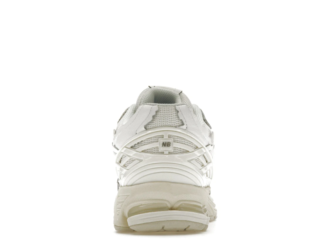 Vue 28 de New Balance 1906D Protection Pack White
