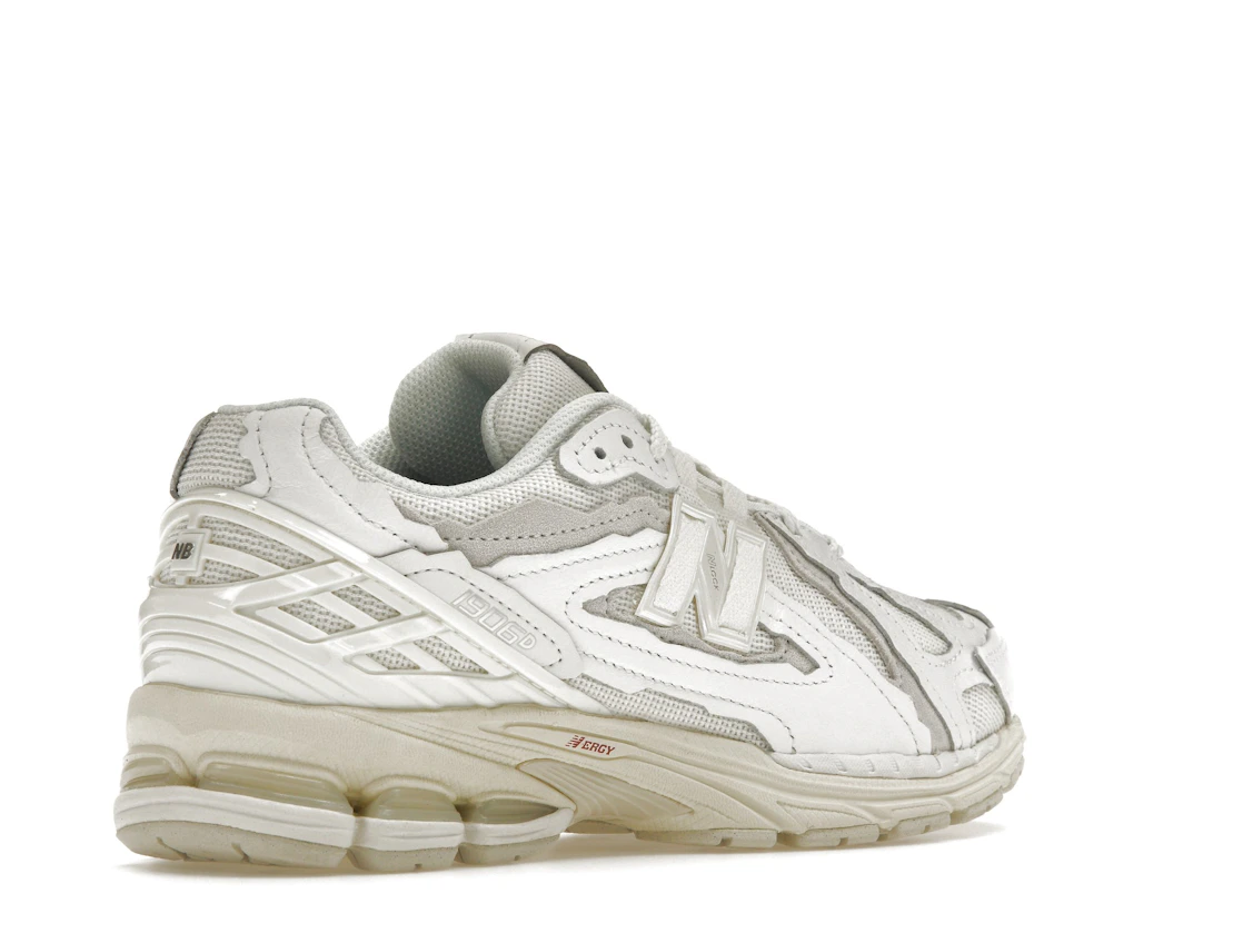 Vue 33 de New Balance 1906D Protection Pack White