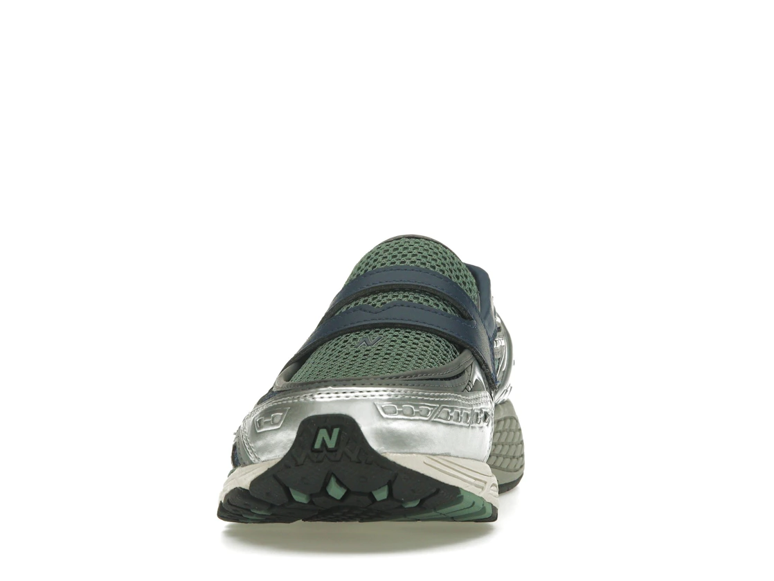 Vue 11 de New Balance 1906L Dark Juniper Navy