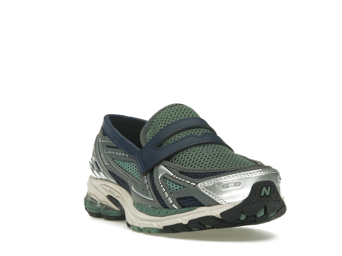 Vue 7 de New Balance 1906L Dark Juniper Navy