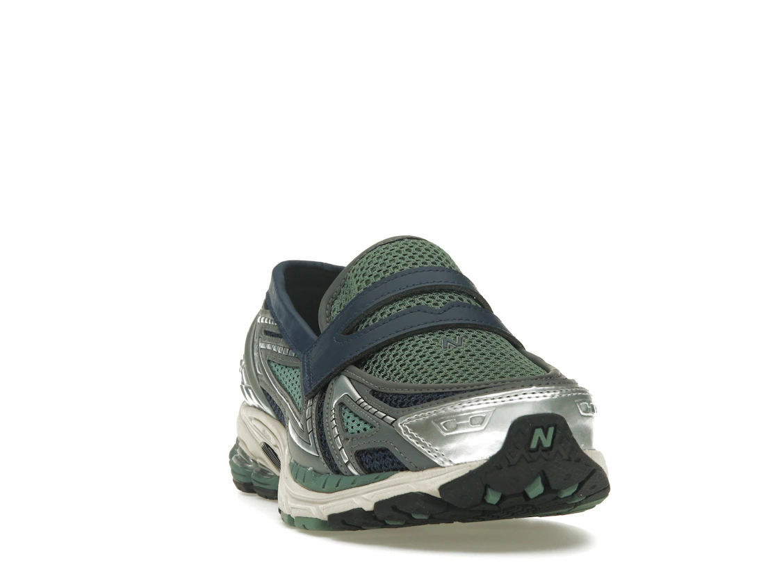 Vue 8 de New Balance 1906L Dark Juniper Navy