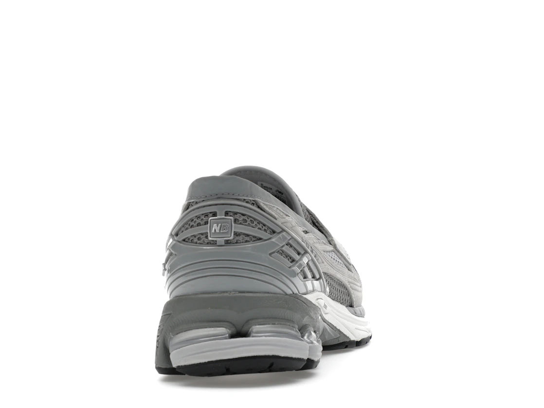 Vue 29 de New Balance 1906L Raincloud