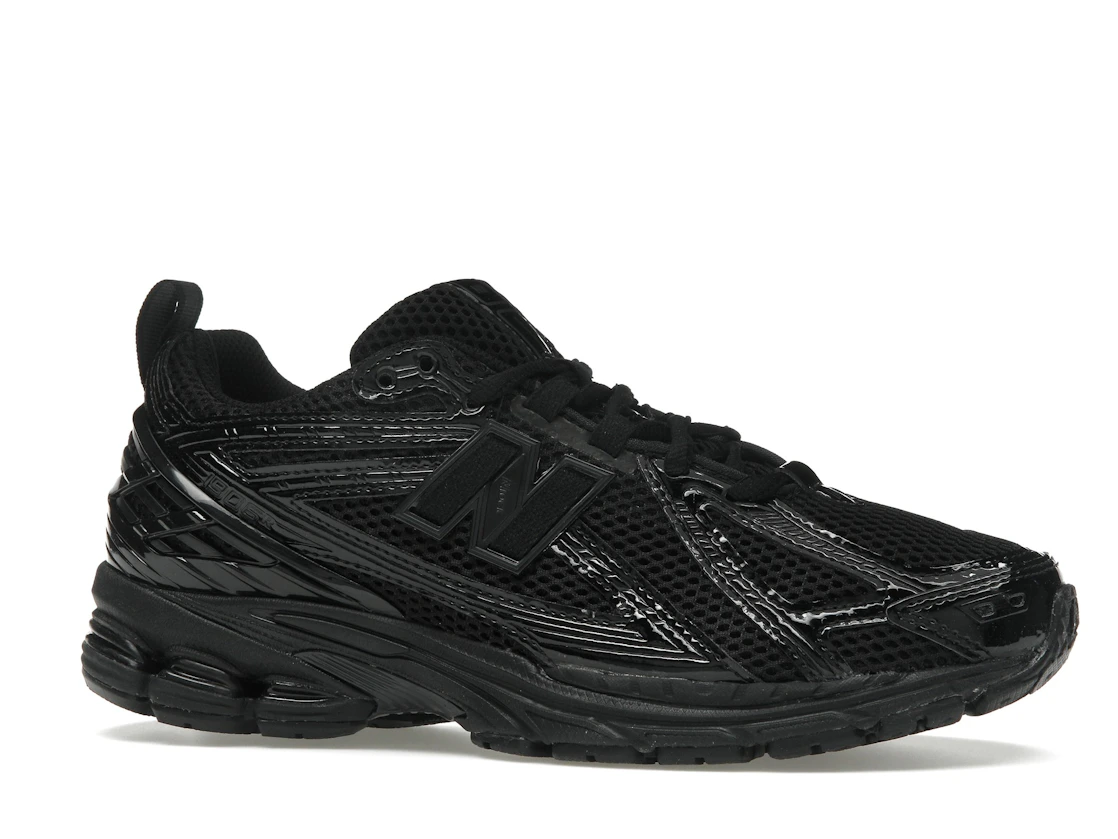 Vue 3 de New Balance 1906R Black Patent