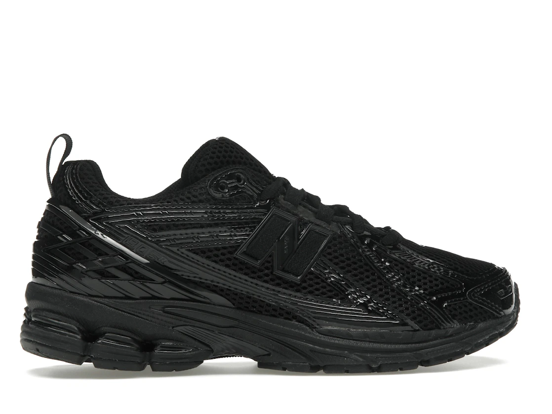 Vue 36 de New Balance 1906R Black Patent
