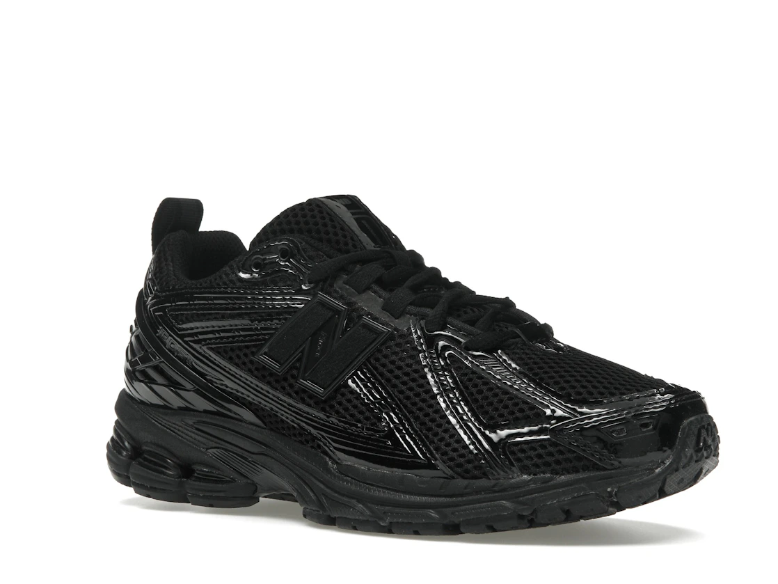 Vue 5 de New Balance 1906R Black Patent