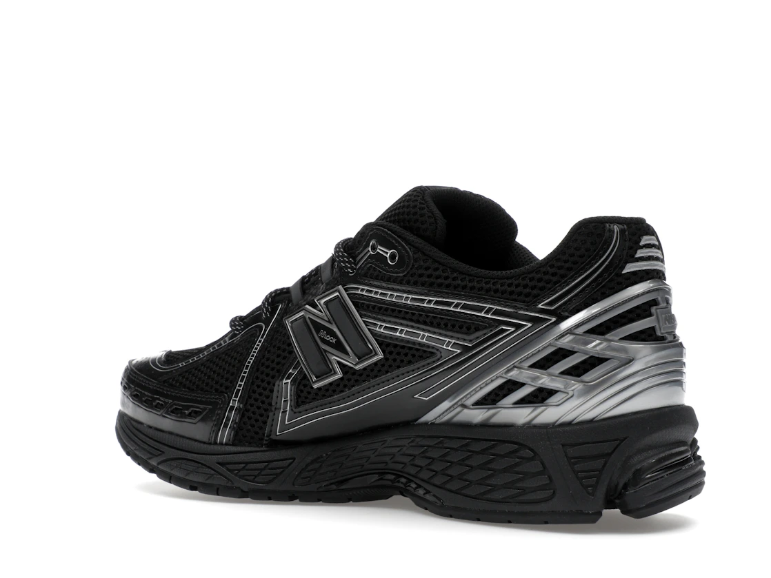 Vue 23 de New Balance 1906R Black Silver