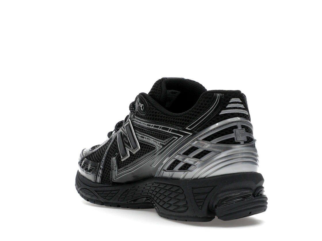 Vue 25 de New Balance 1906R Black Silver