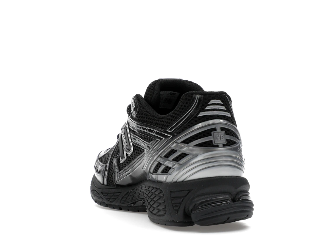 Vue 26 de New Balance 1906R Black Silver