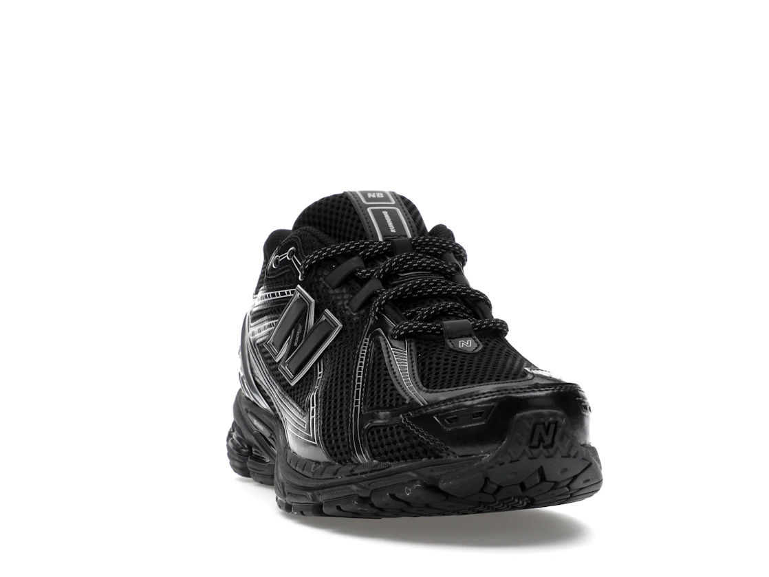 Vue 8 de New Balance 1906R Black Silver