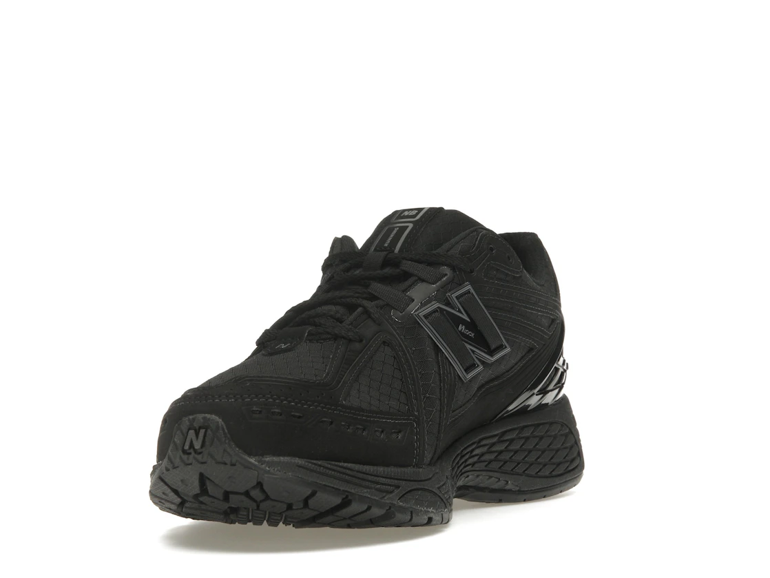Vue 13 de New Balance 1906R Cordura Black Magnet