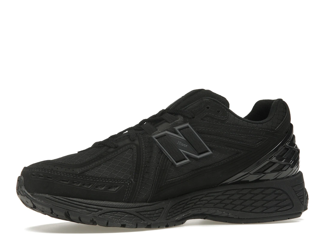 Vue 17 de New Balance 1906R Cordura Black Magnet