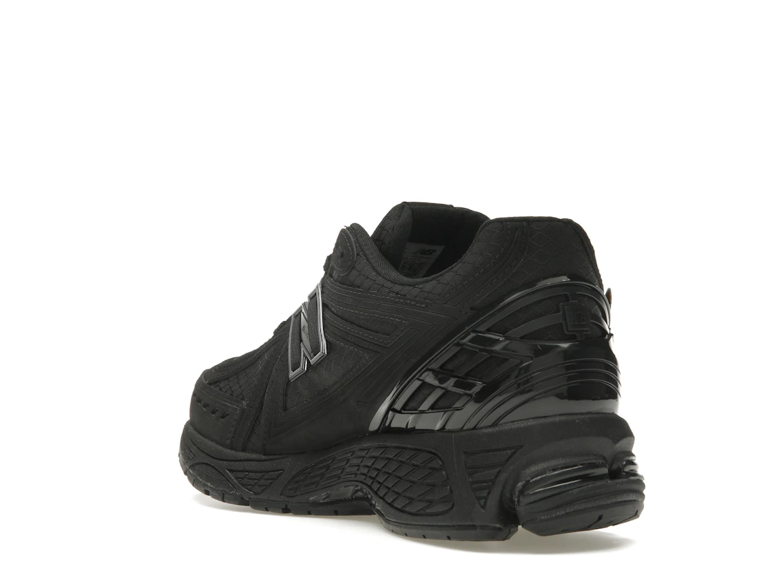 Vue 25 de New Balance 1906R Cordura Black Magnet