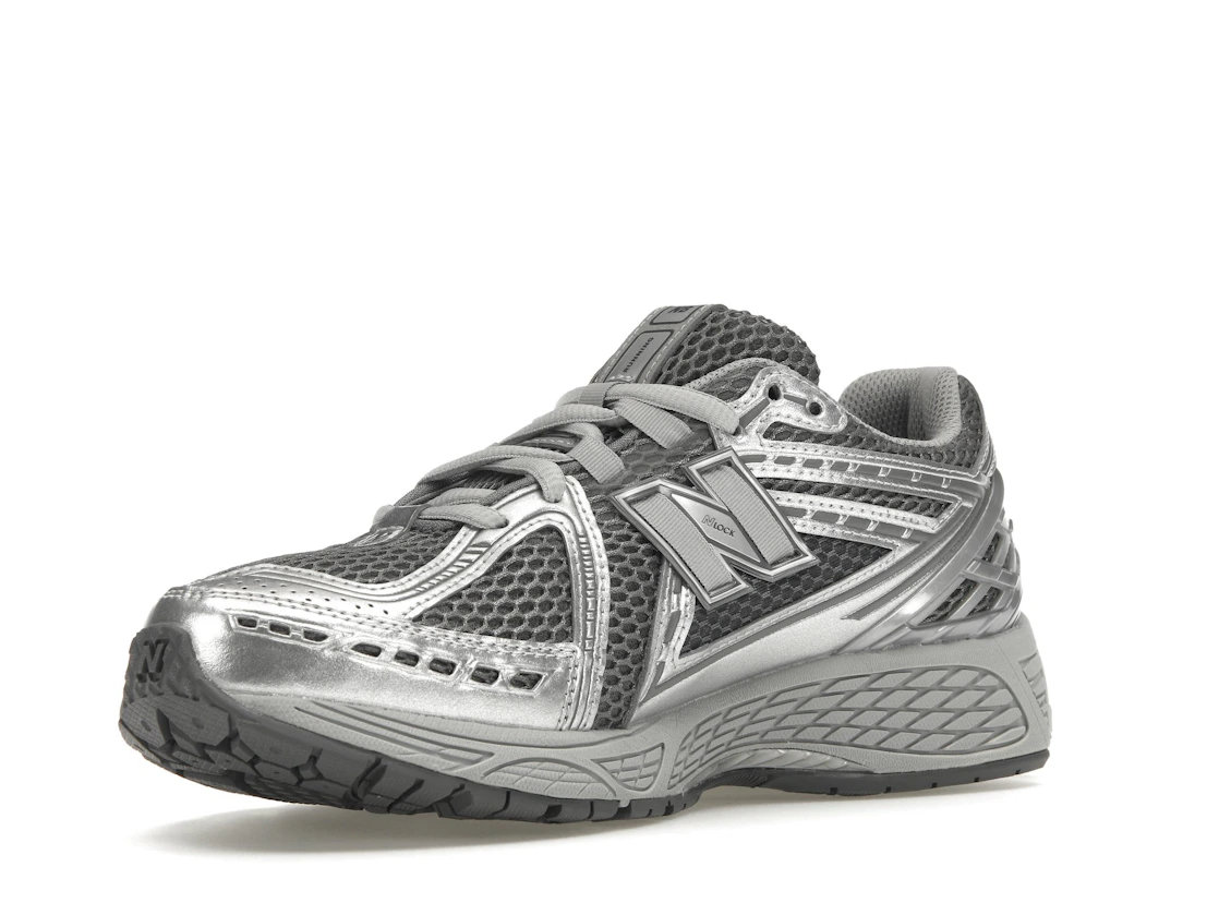 Vue 15 de New Balance 1906R Harbor Grey