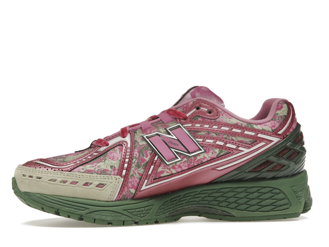 Vue 18 de New Balance 1906R Jack Harlow Rose Runner (Special Box)