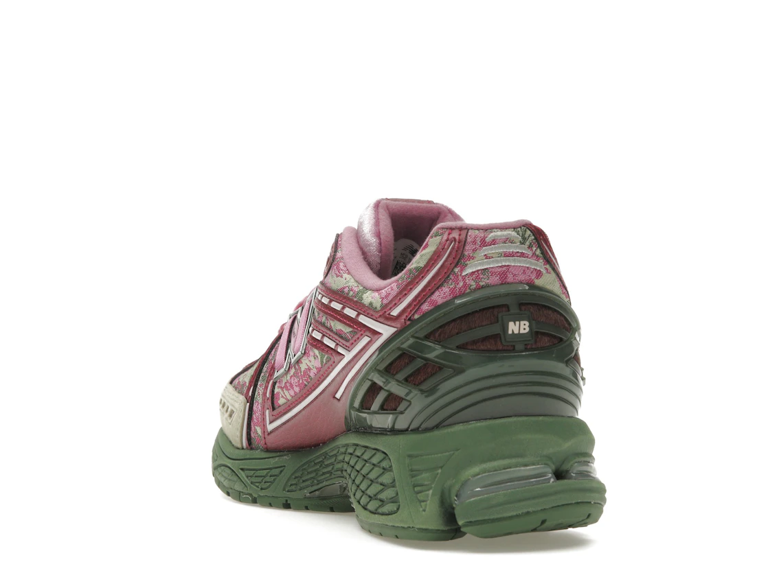 Vue 26 de New Balance 1906R Jack Harlow Rose Runner (Special Box)