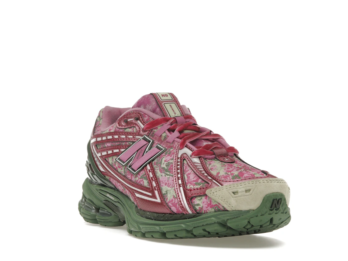 Vue 7 de New Balance 1906R Jack Harlow Rose Runner (Special Box)