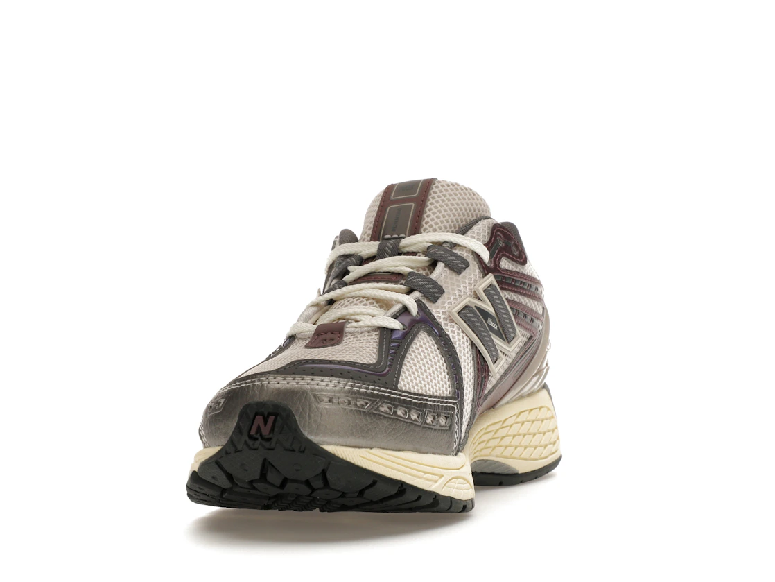 Vue 12 de New Balance 1906R Licorice