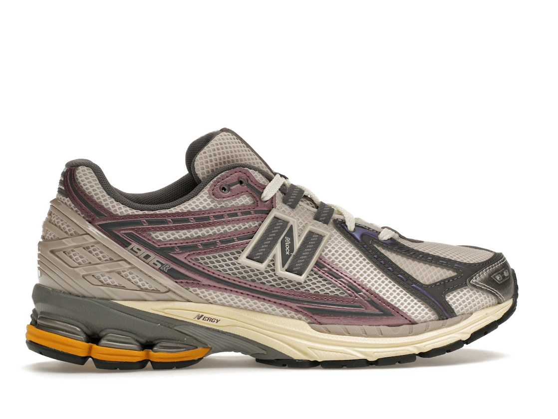 Vue 36 de New Balance 1906R Licorice