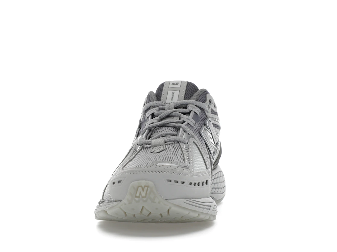 Vue 11 de New Balance 1906R Lunar New Year Raincloud