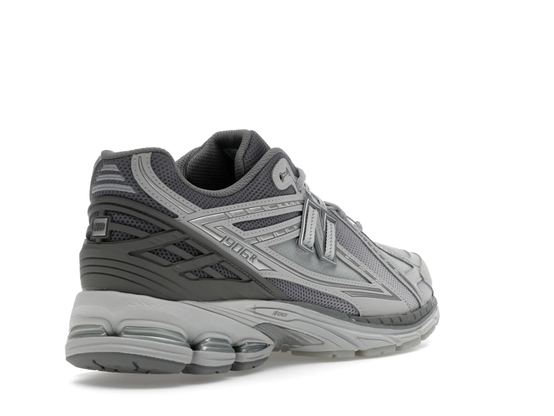 Vue 32 de New Balance 1906R Lunar New Year Raincloud