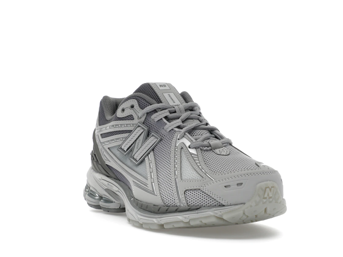 Vue 7 de New Balance 1906R Lunar New Year Raincloud