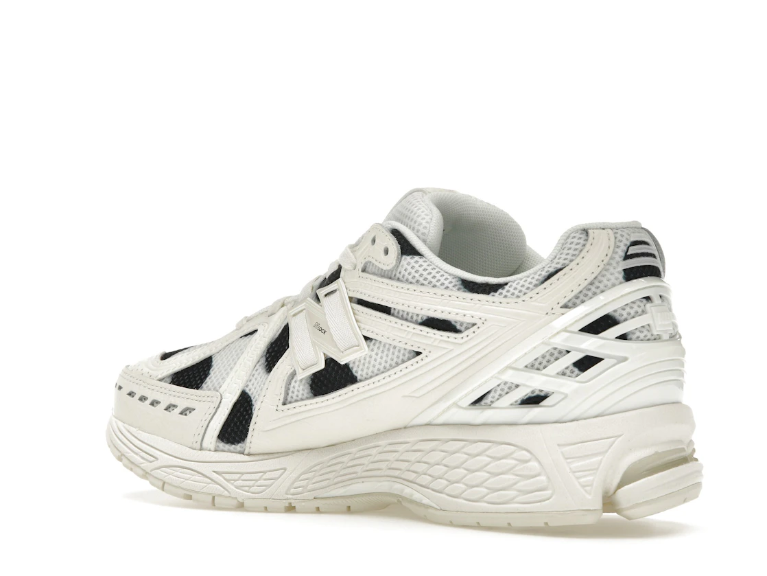Vue 23 de New Balance 1906R Polka Dot Sea Salt
