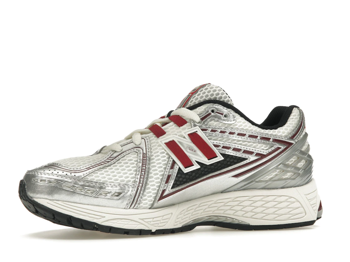 Vue 17 de New Balance 1906R Silver Classic Crimson