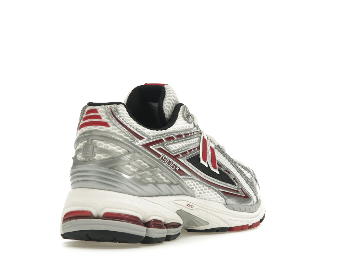 Vue 31 de New Balance 1906R Silver Classic Crimson