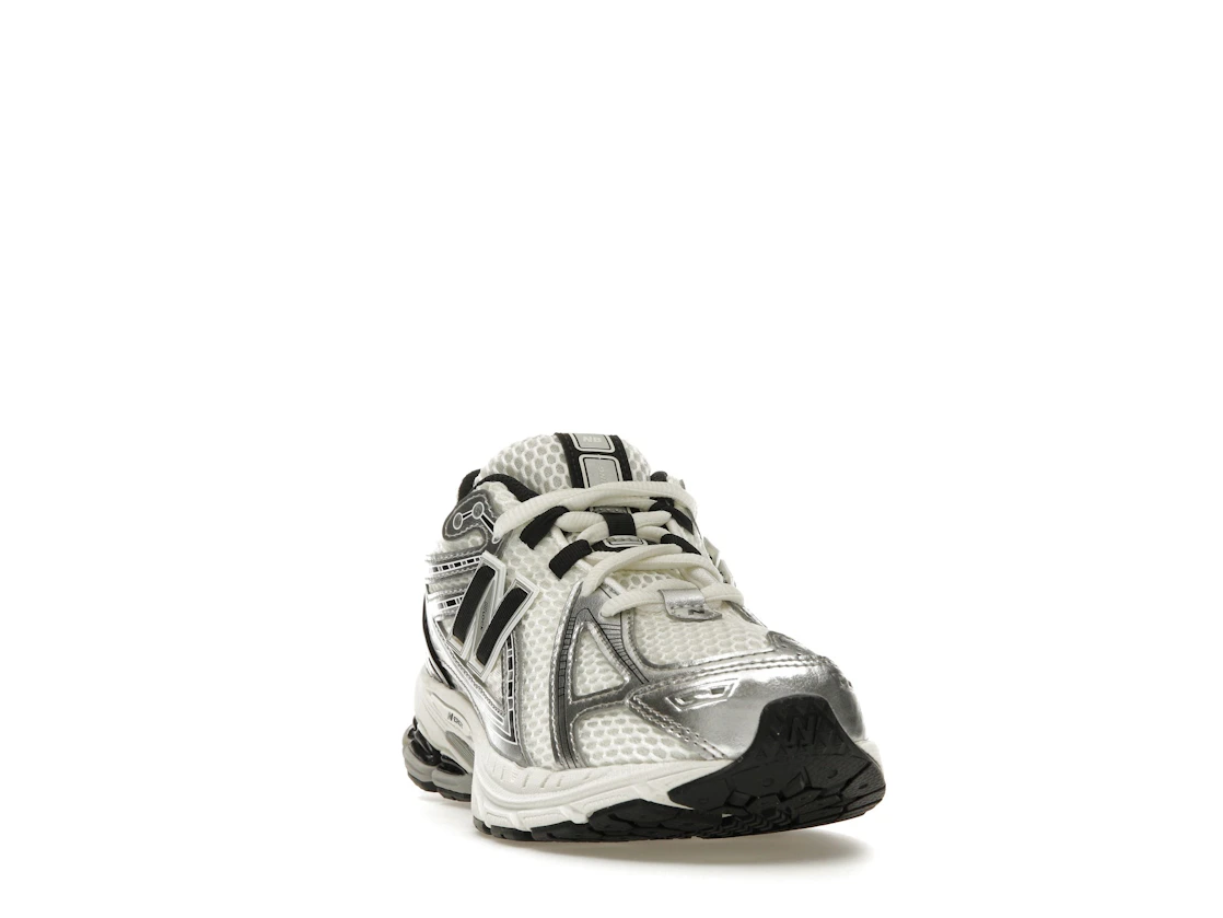 Vue 8 de New Balance 1906R Silver Metallic Black (GS)