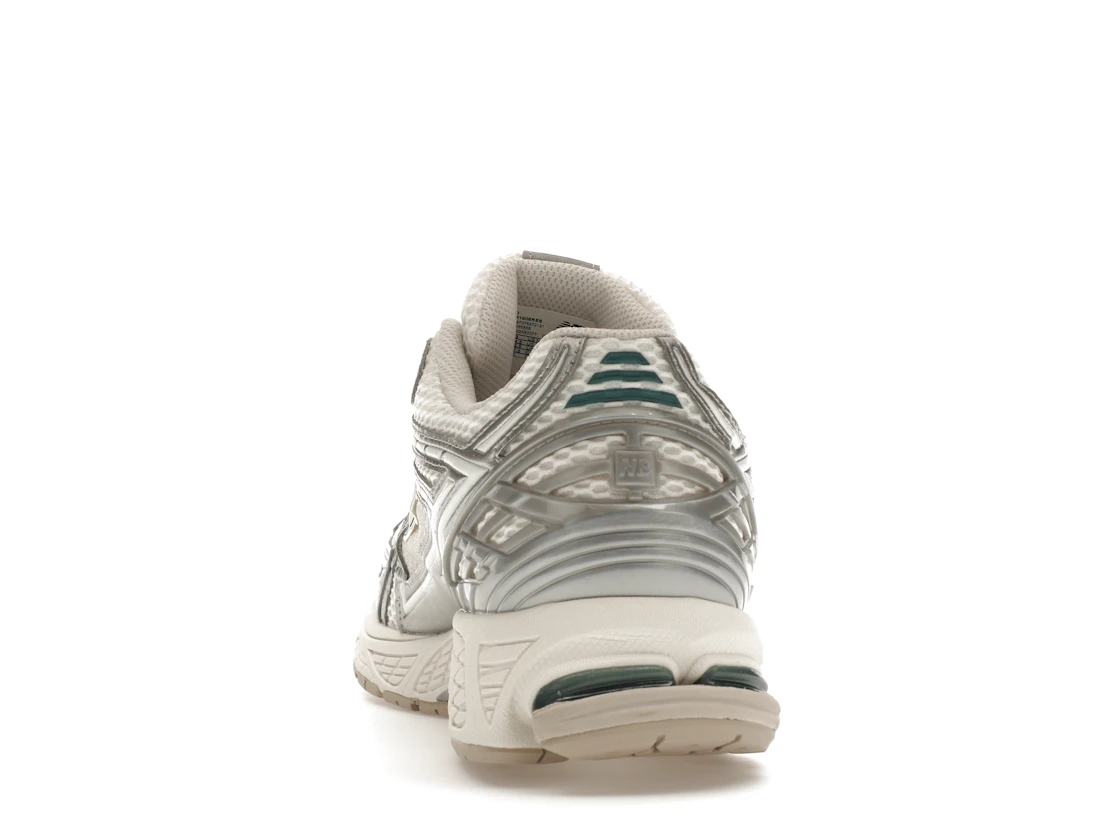 Vue 27 de New Balance 1906R Silver Metallic Sea Salt