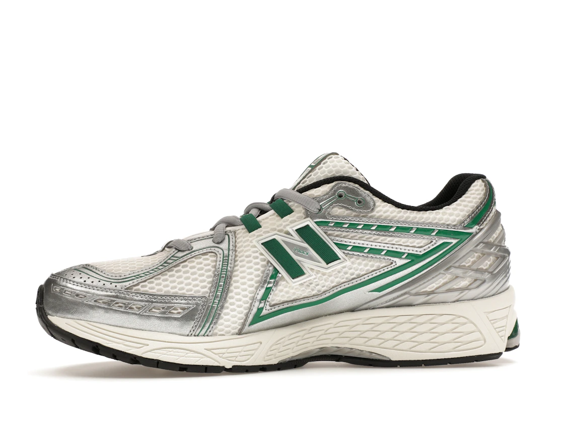 Vue 18 de New Balance 1906R Spruce Pack