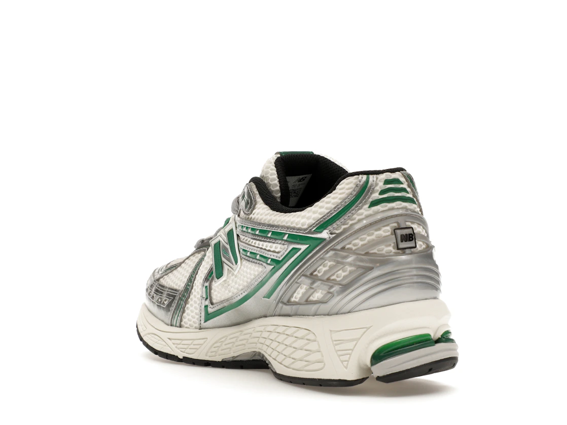 Vue 25 de New Balance 1906R Spruce Pack
