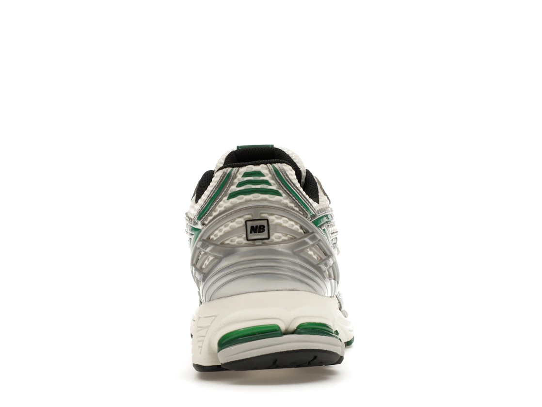 Vue 28 de New Balance 1906R Spruce Pack