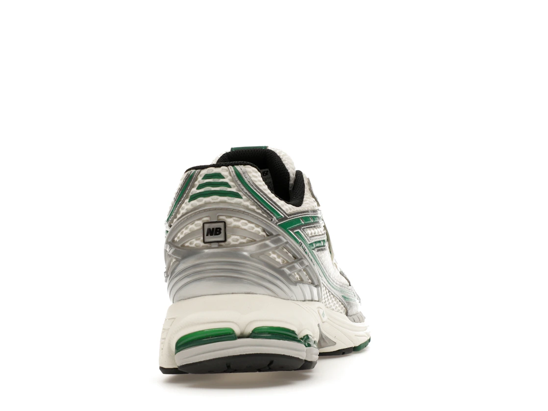 Vue 29 de New Balance 1906R Spruce Pack