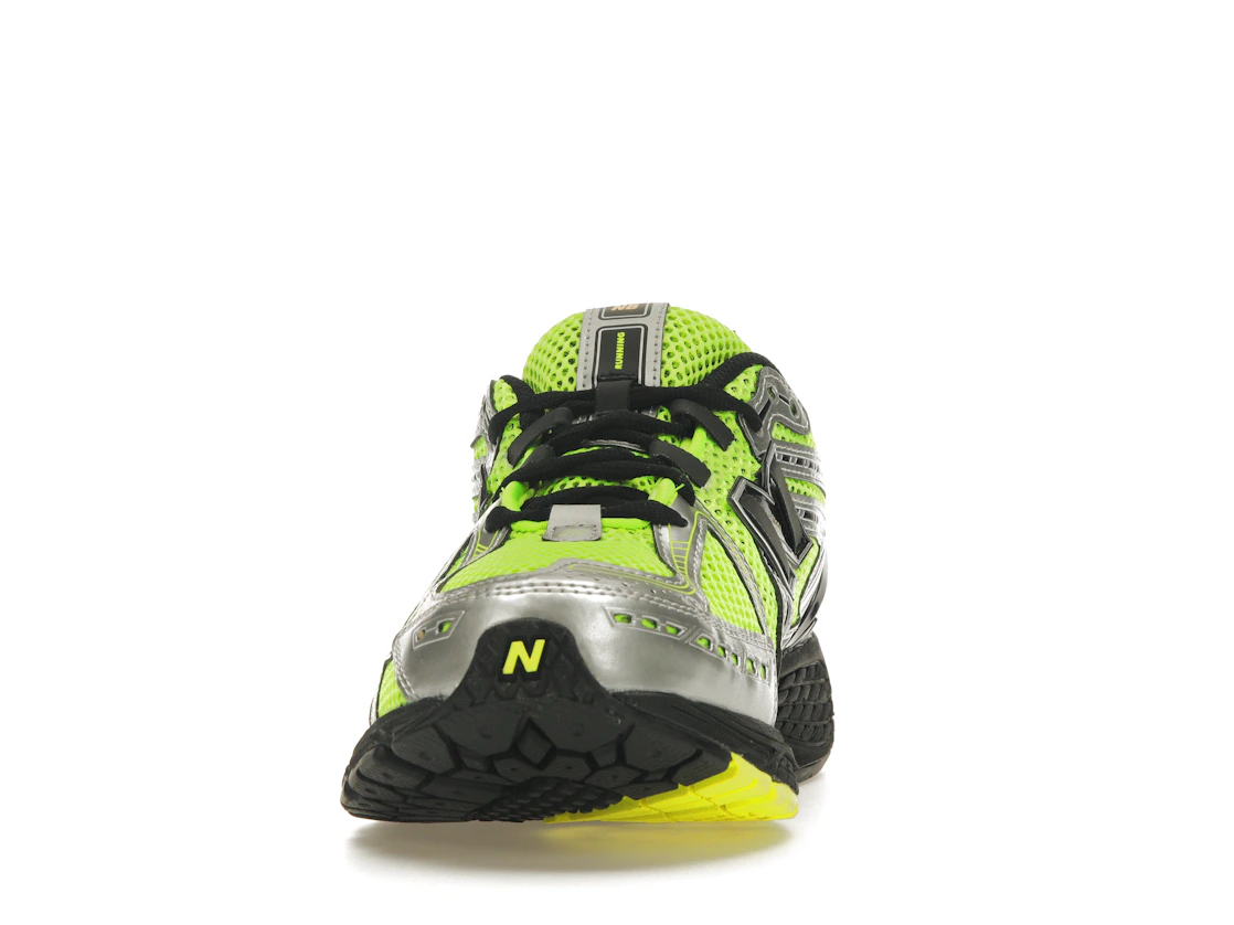 Vue 11 de New Balance 1906R Volt Black