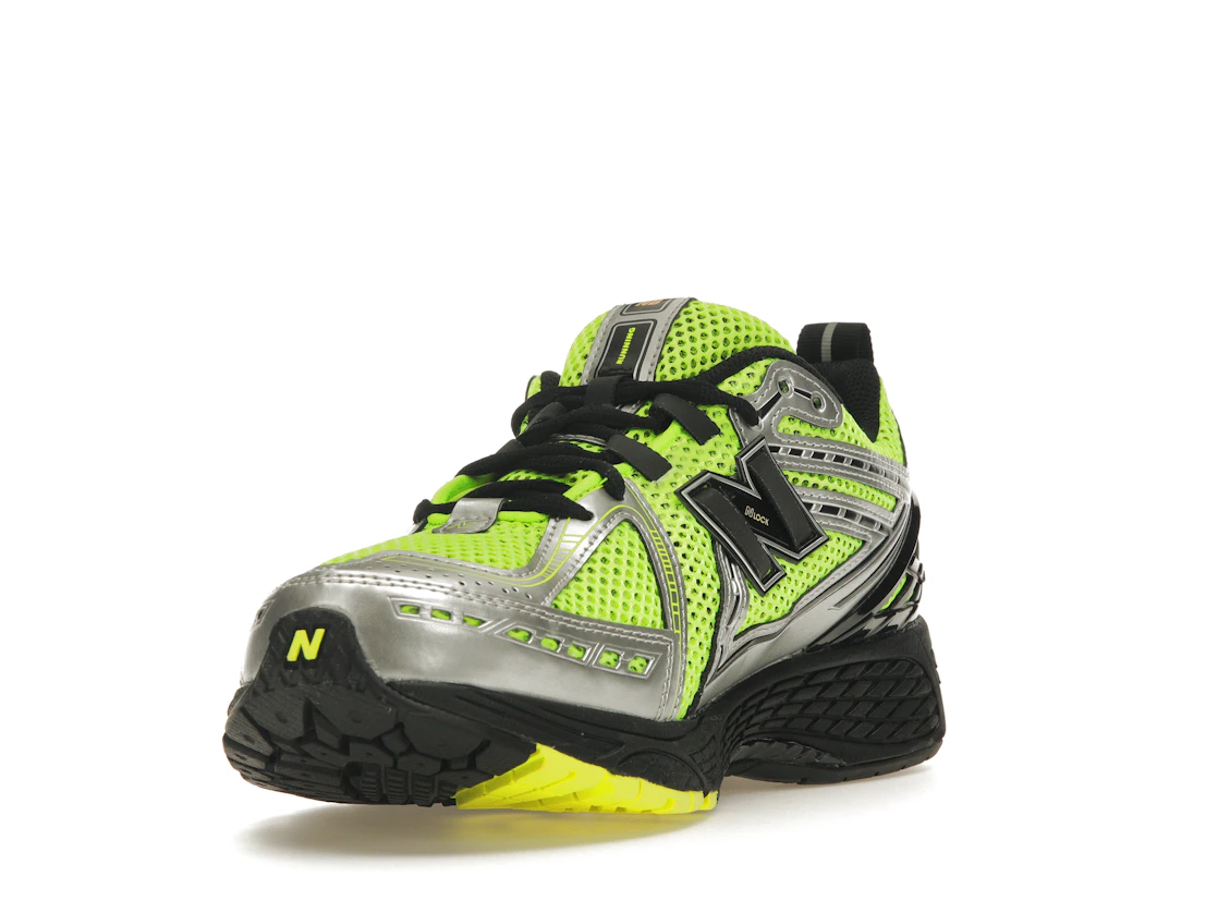 Vue 13 de New Balance 1906R Volt Black