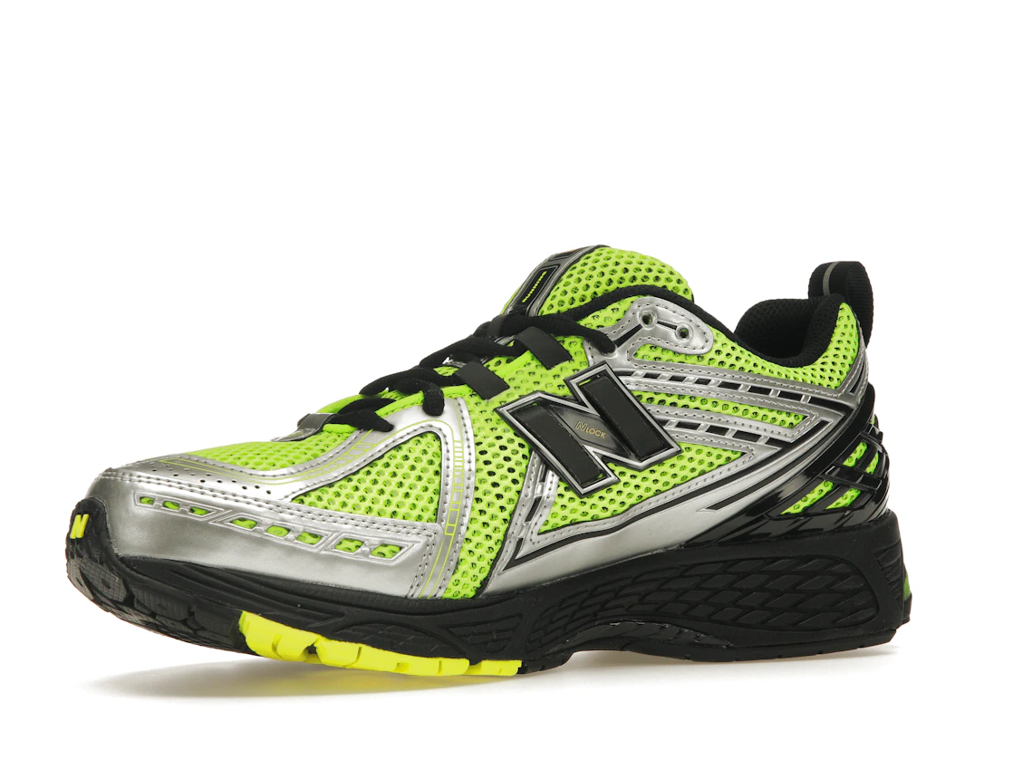 Vue 16 de New Balance 1906R Volt Black