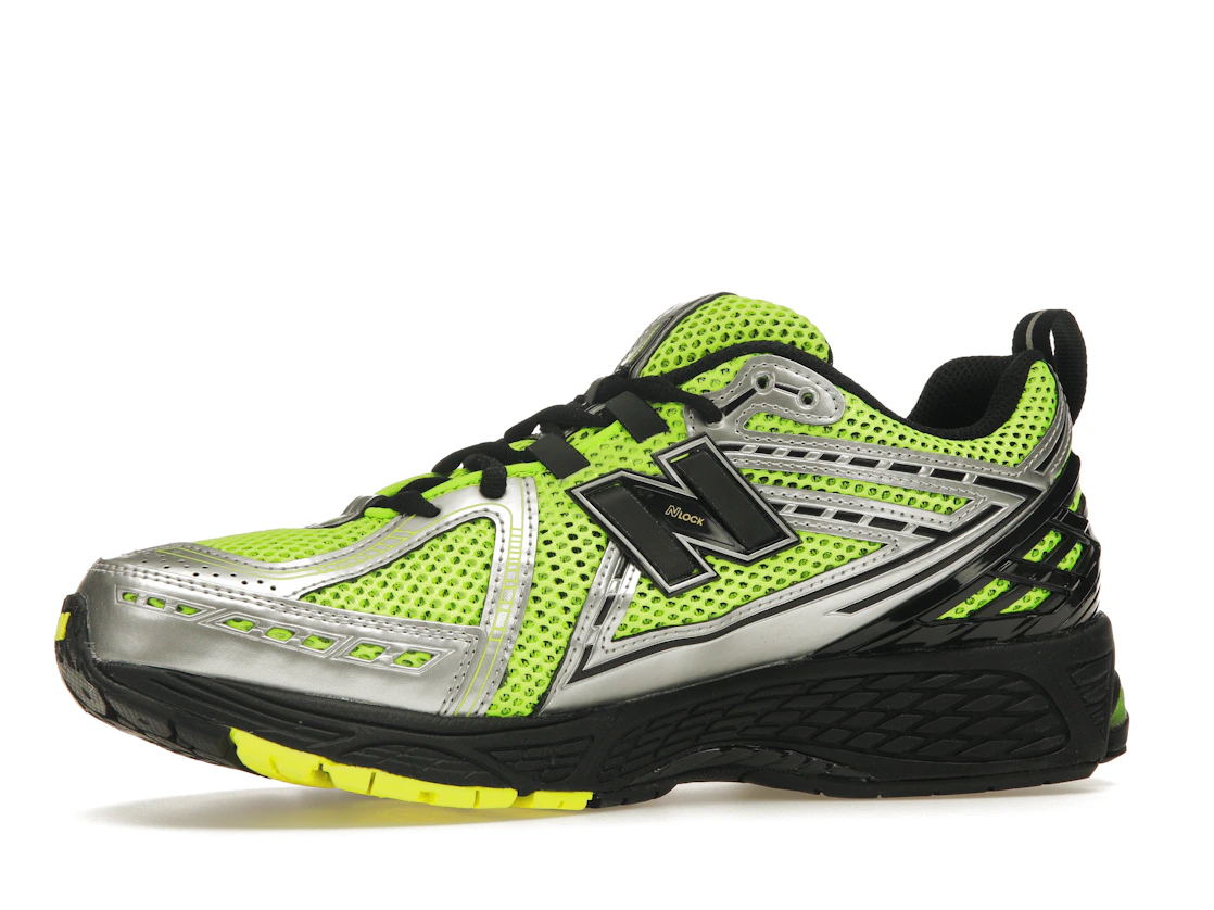 Vue 17 de New Balance 1906R Volt Black