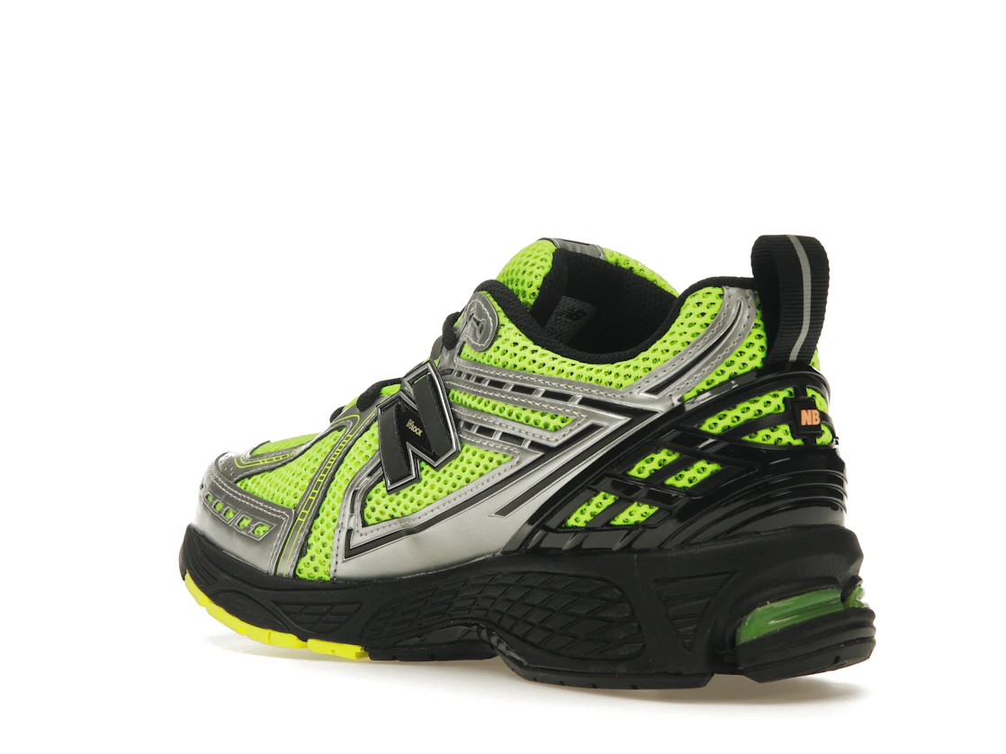Vue 24 de New Balance 1906R Volt Black