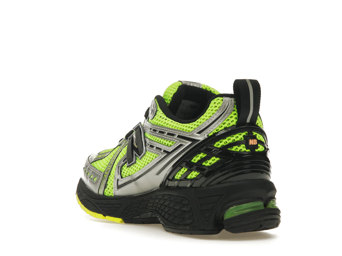 Vue 25 de New Balance 1906R Volt Black