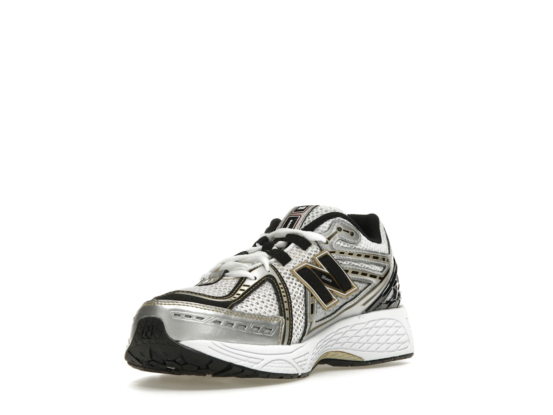 Vue 14 de New Balance 1906R White Metallic Gold (GS)