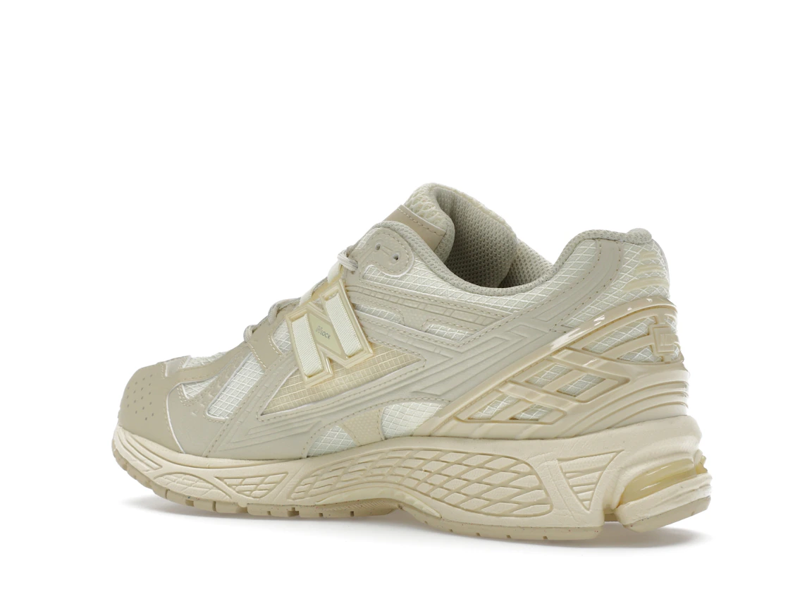 Vue 23 de New Balance 1906U Butter Yellow