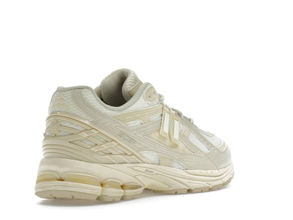 Vue 32 de New Balance 1906U Butter Yellow