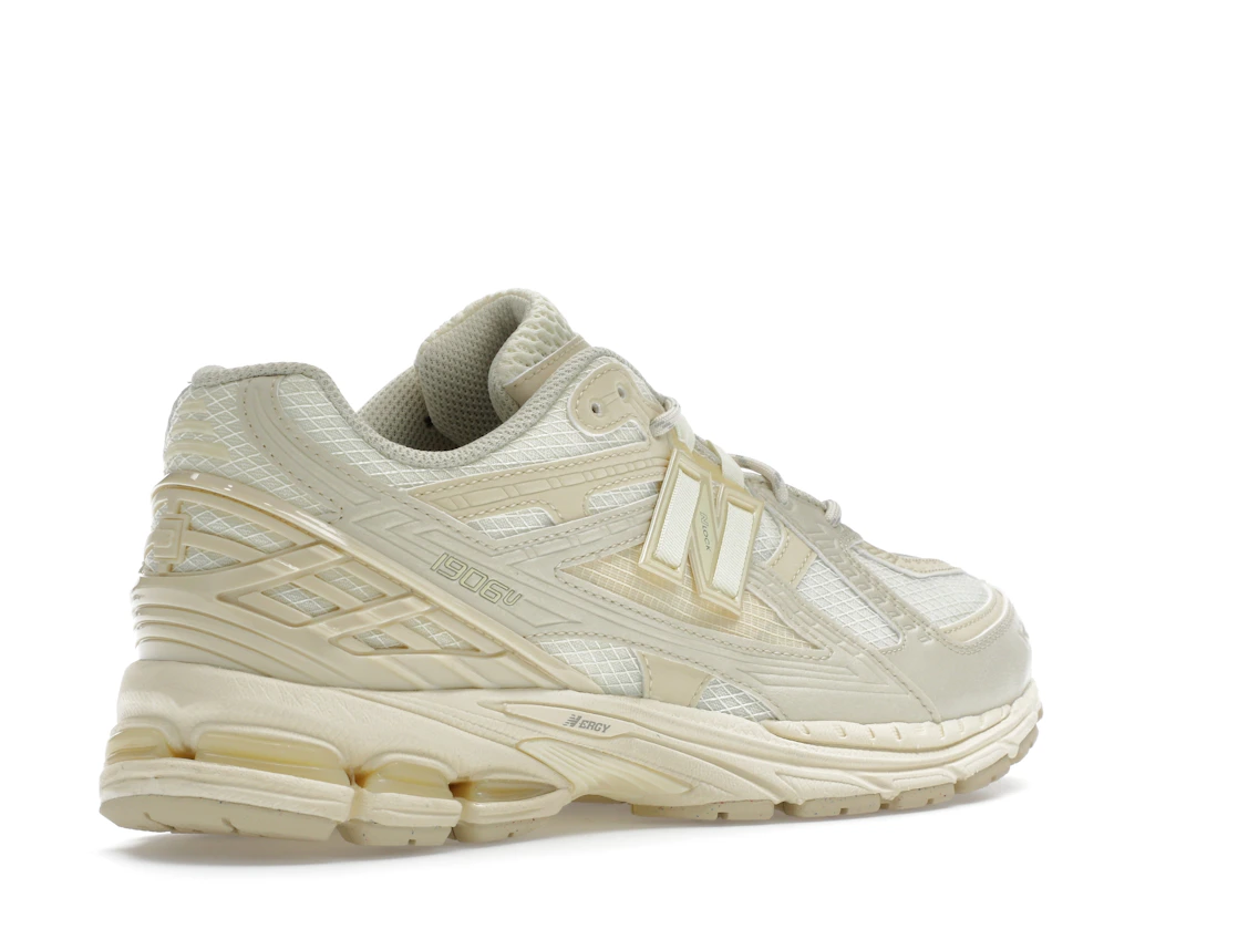 Vue 33 de New Balance 1906U Butter Yellow