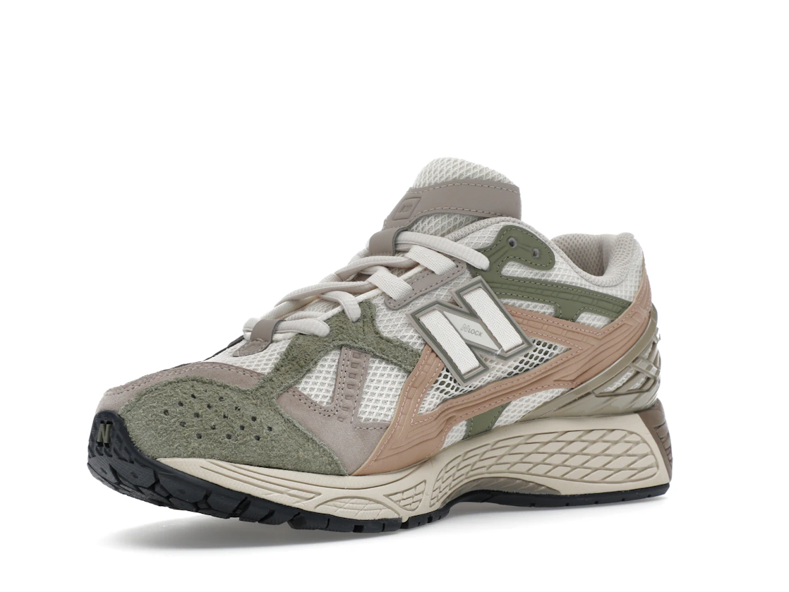 Vue 15 de New Balance 1906U Linen Dark Olivine