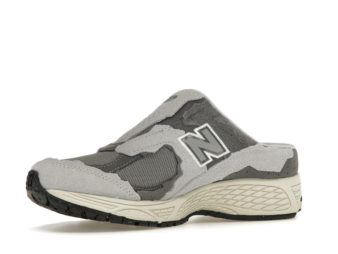 Vue 16 de New Balance 2002R Mule Protection Pack Rain Cloud