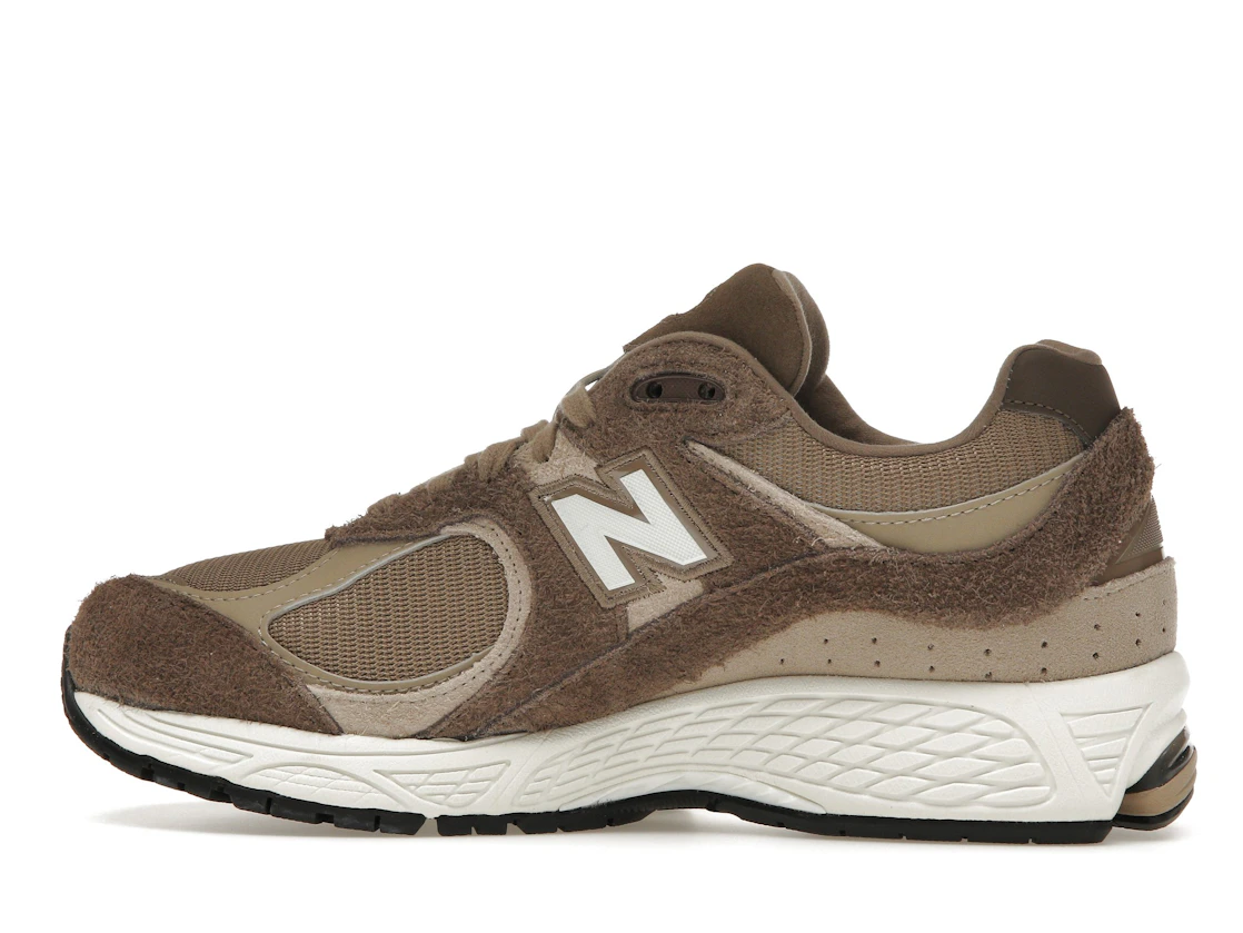 Vue 20 de New Balance 2002R ASOS Exclusive Brown